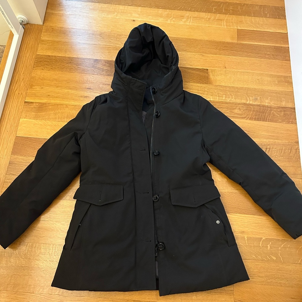 UNIQLO - WOMEN ULTRA WARM DOWN SHORT COAT - Size S - Like New!